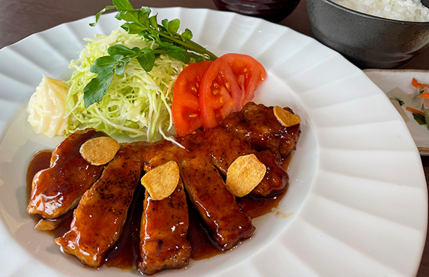 金華豚のトンテキ